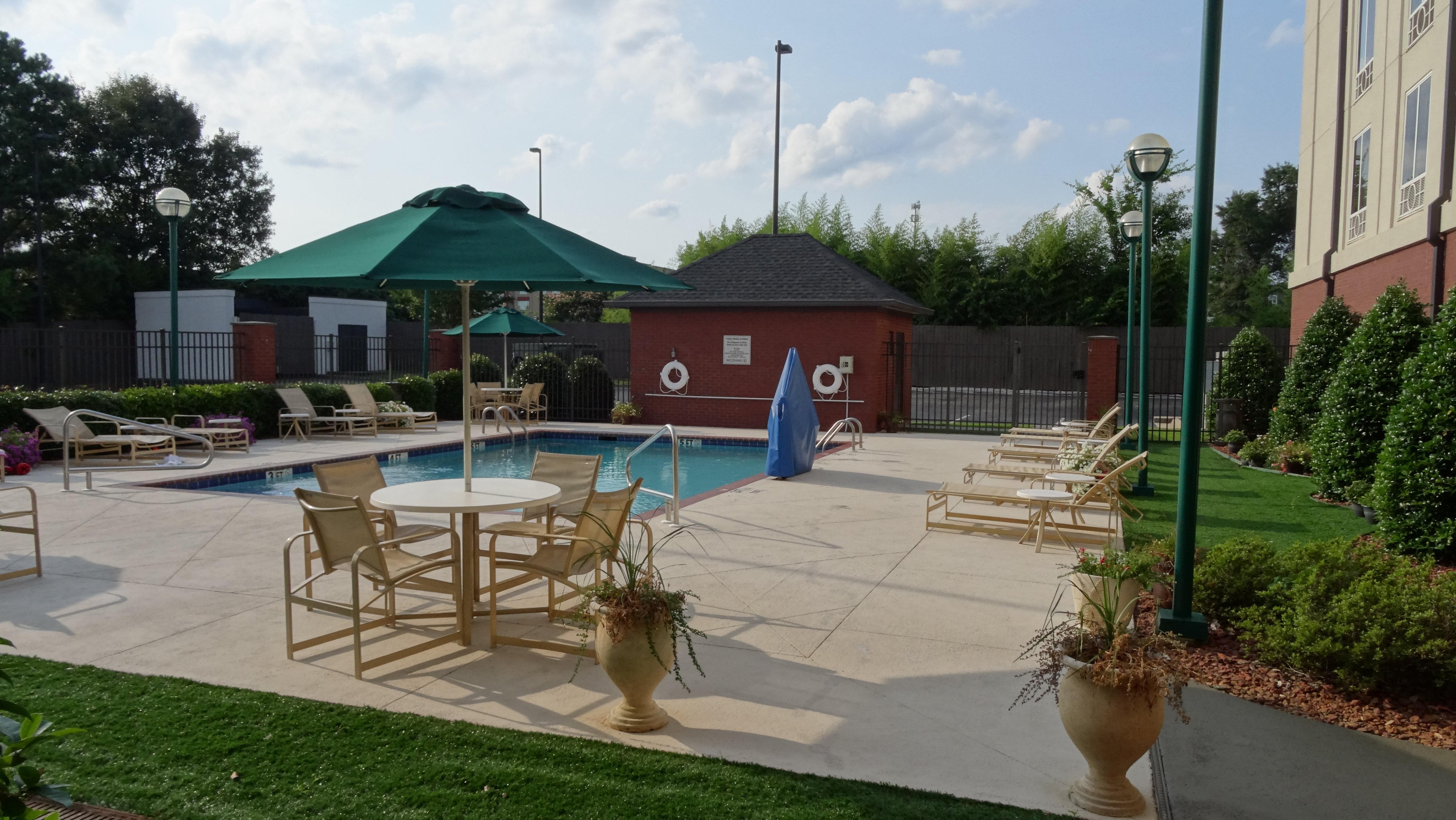 Holiday Inn Express & Suites - Tuscaloosa-University By Ihg Exterior foto