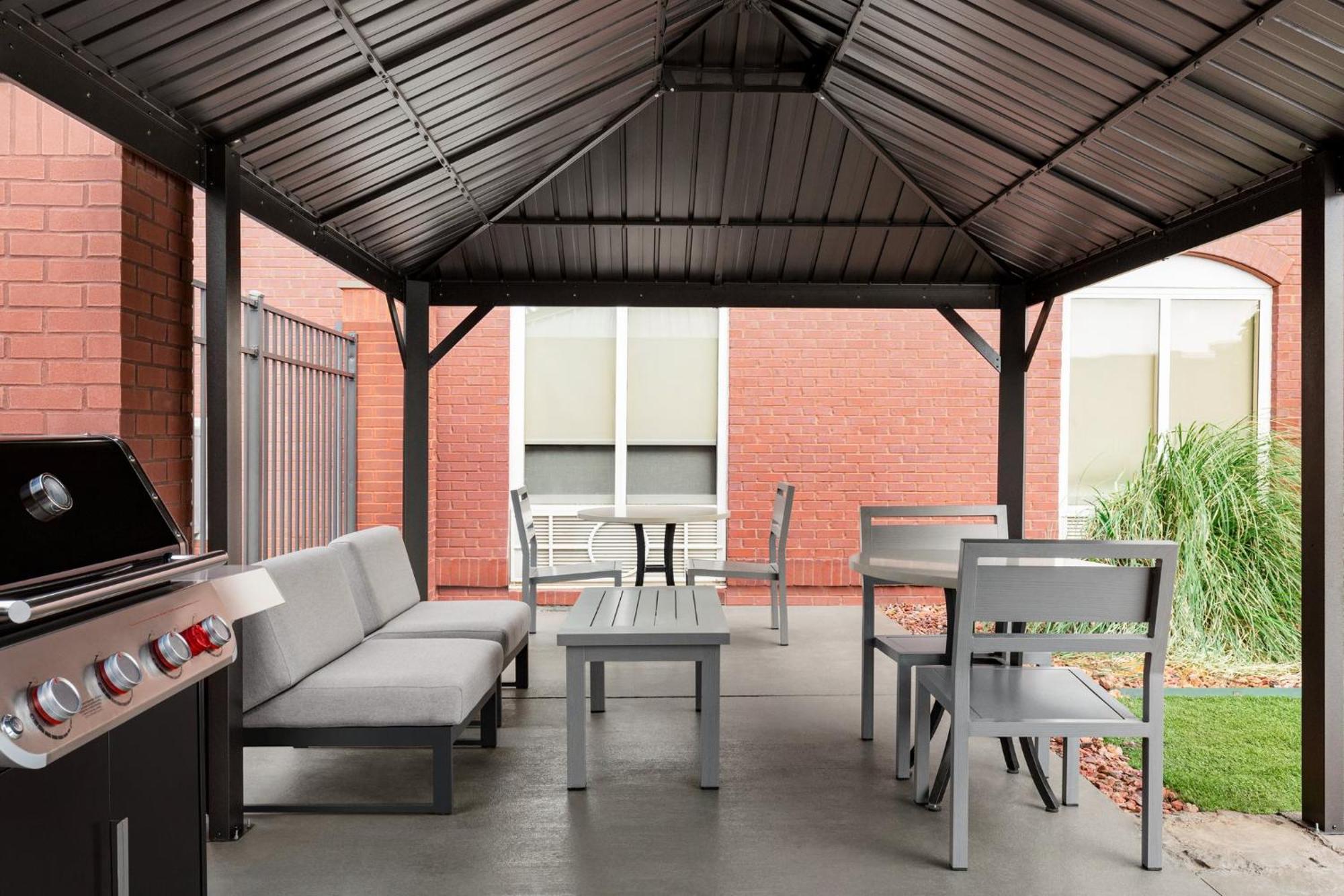 Holiday Inn Express & Suites - Tuscaloosa-University By Ihg Exterior foto