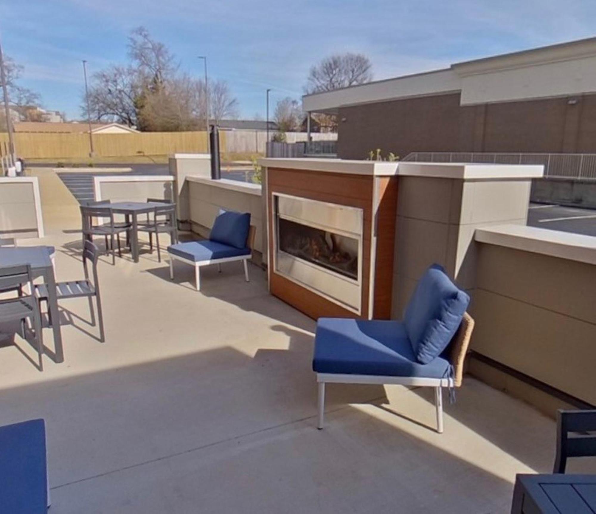Holiday Inn Express & Suites - Tuscaloosa-University By Ihg Exterior foto